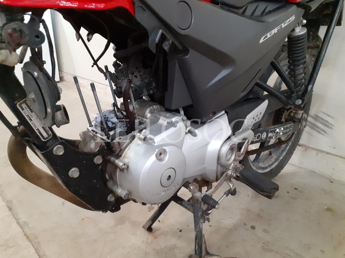 Motociclo Honda CBF · Ano 2012 — imagem 10