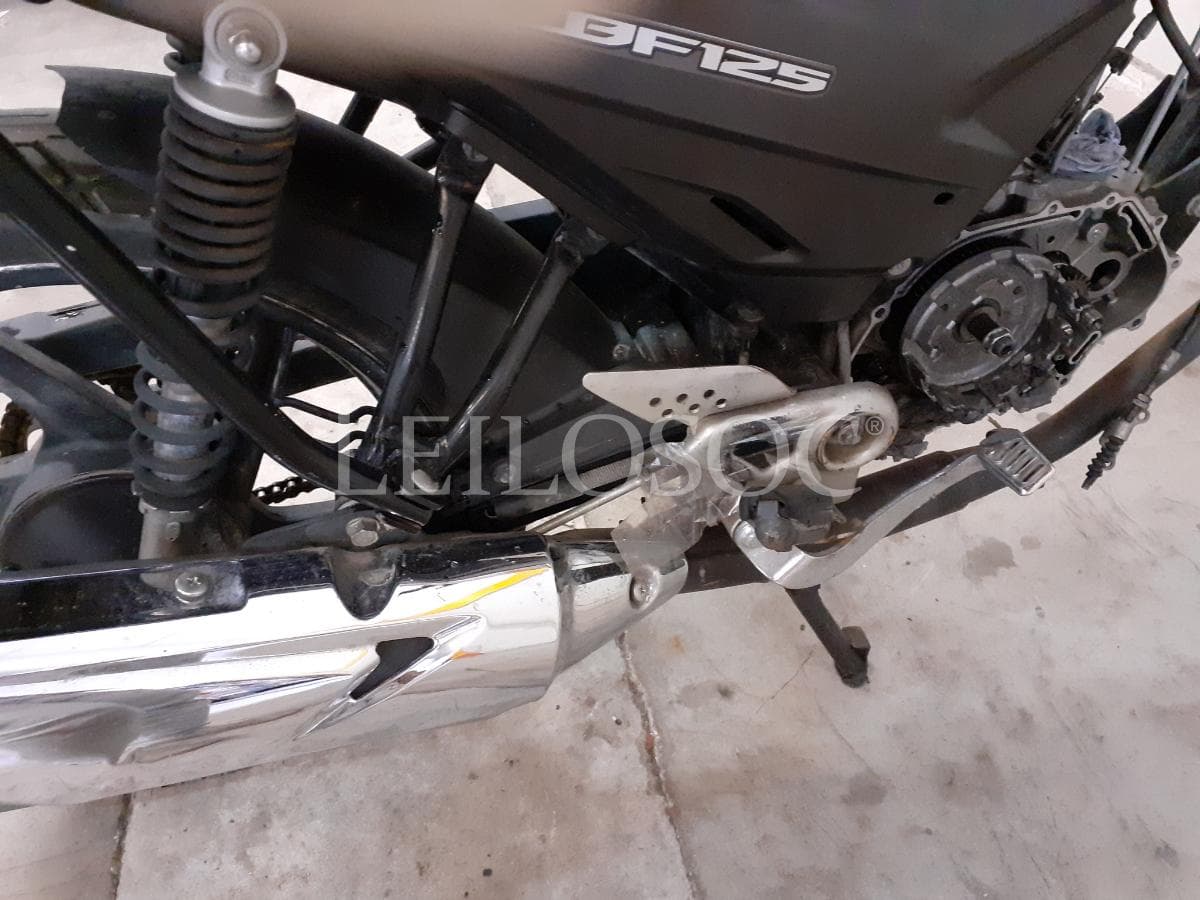 Motociclo Honda CBF · Ano 2012 — imagem 12