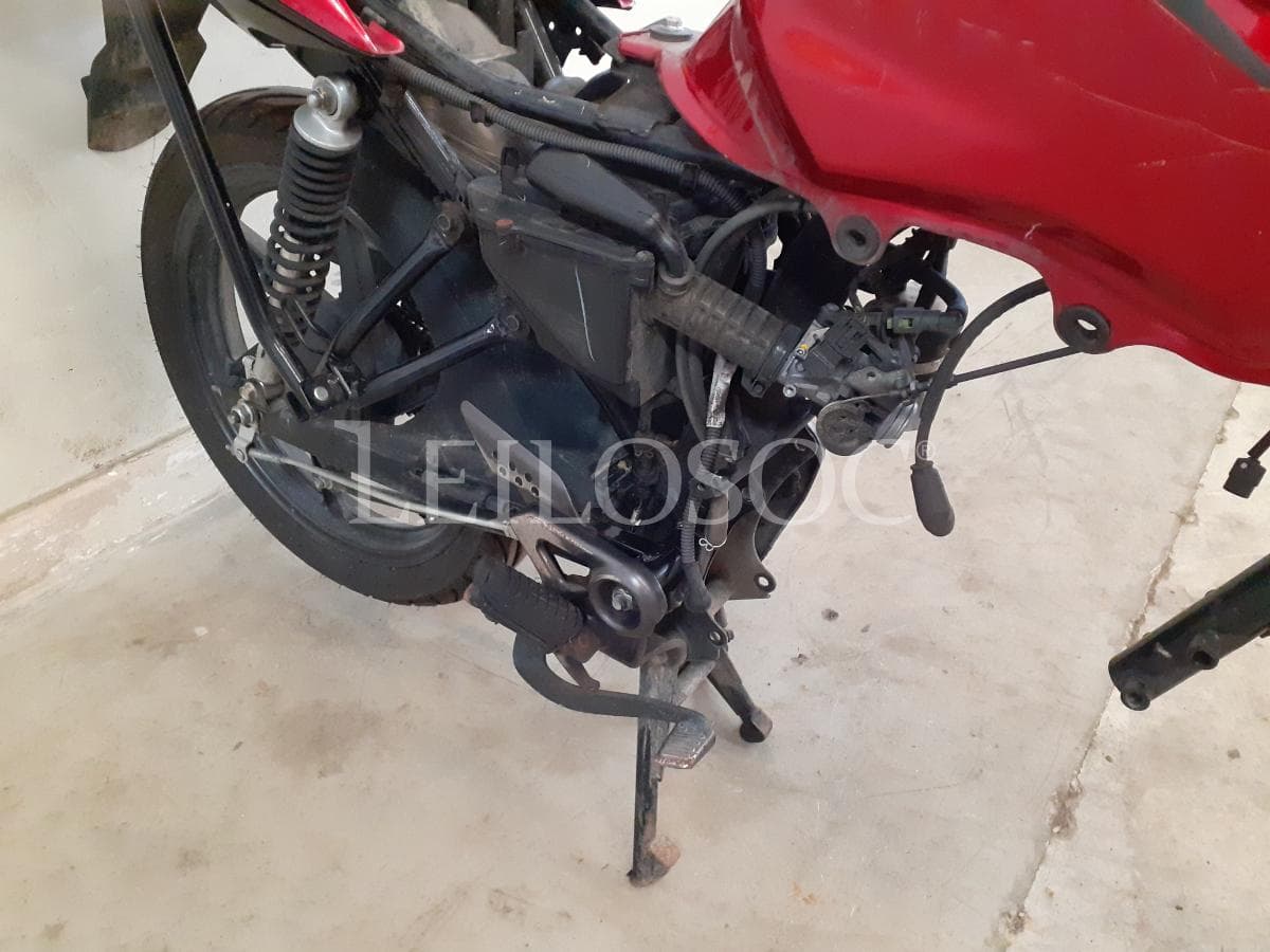 Motociclo Honda CBF · Ano 2014 — imagem 11