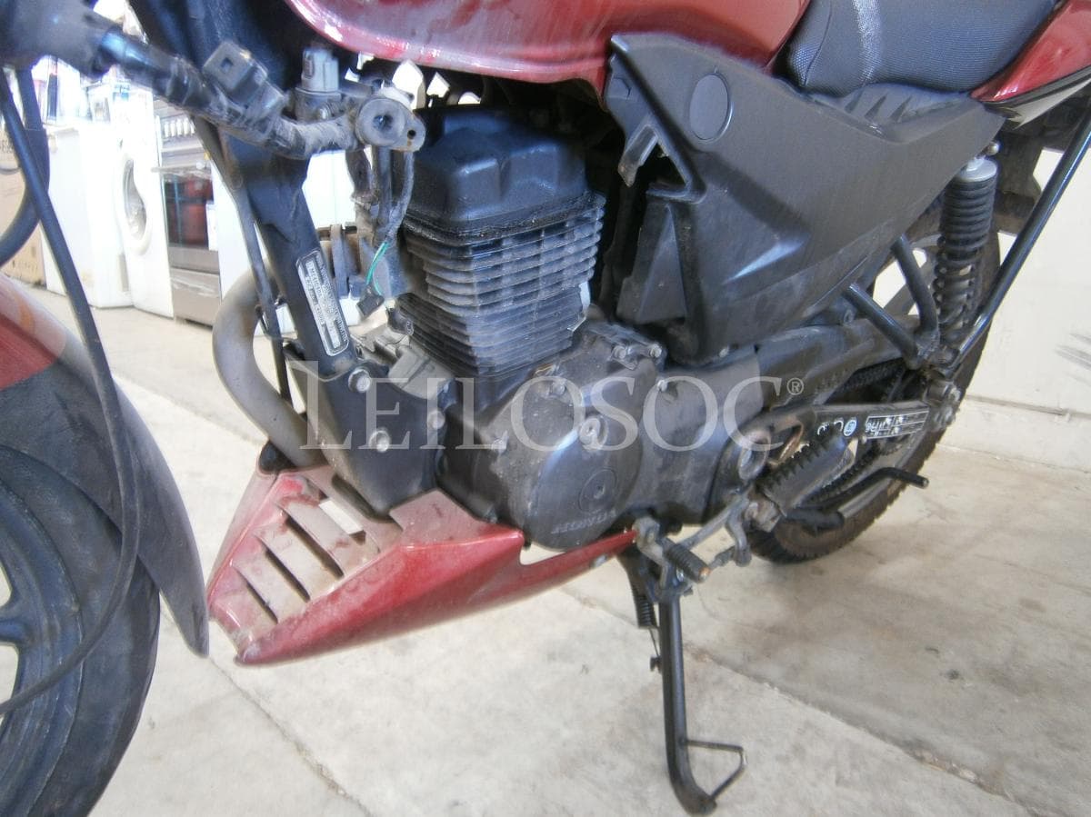 Motociclo Honda CBF · Ano 2014 — imagen 9