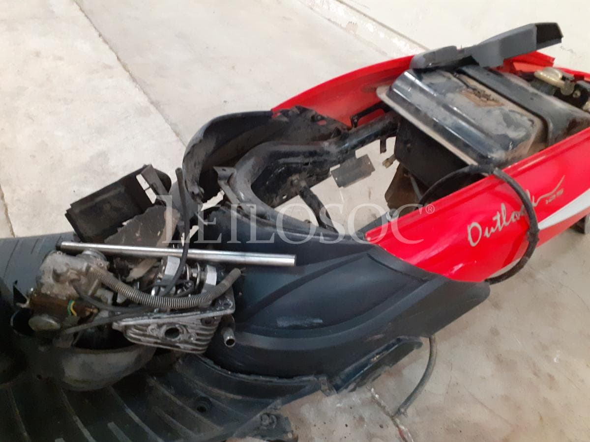 Motociclo Keeway · Ano 2010 — imagem 10
