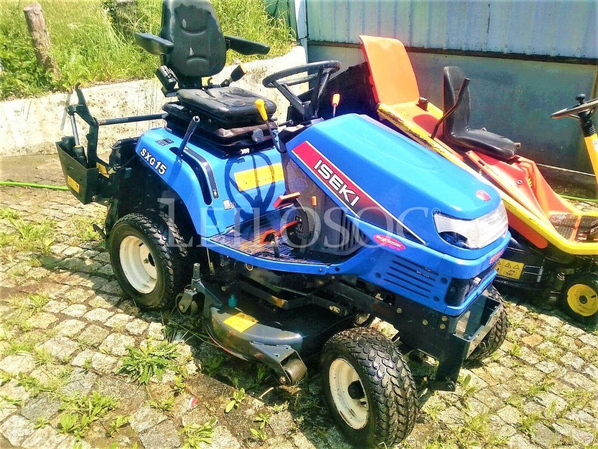 Tractor Corta Césped Iseki — imagen 1