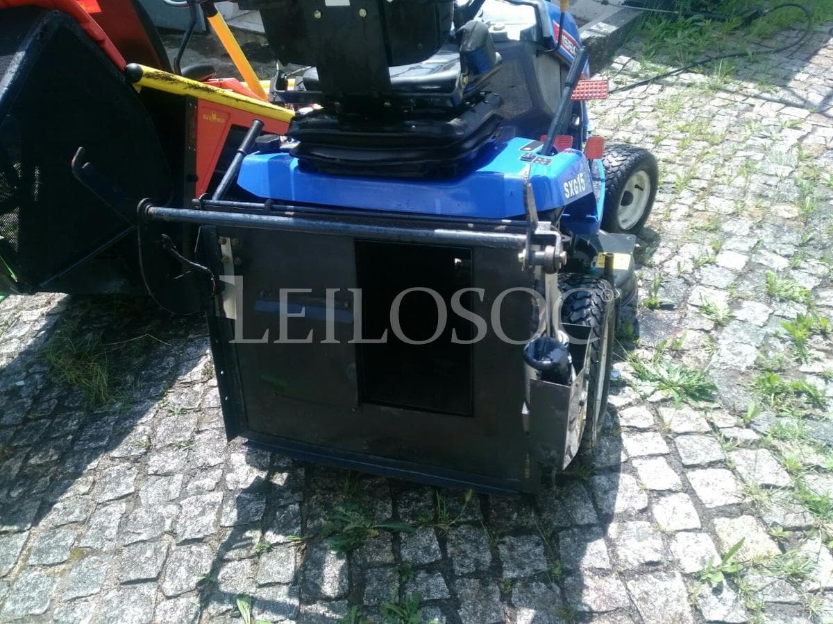 Tractor Corta Césped Iseki — imagen 3