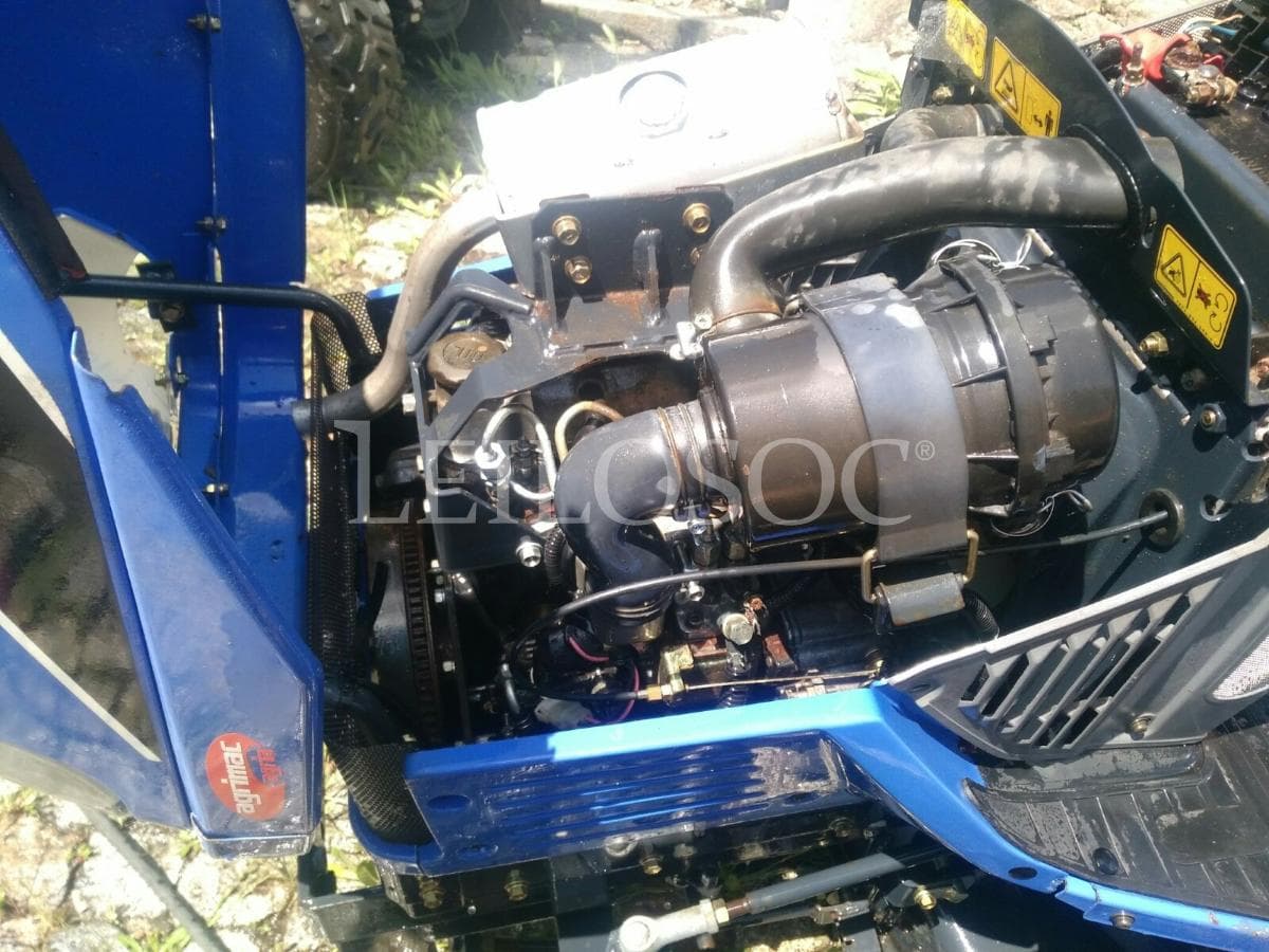 Tractor Corta Césped Iseki — imagen 8
