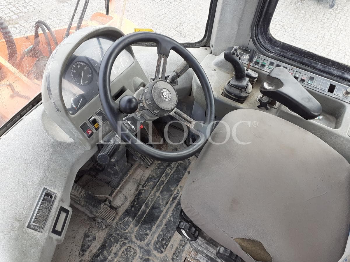 Pá carregadora Doosan Mega 250-V · Ano 2006 — imagen 12
