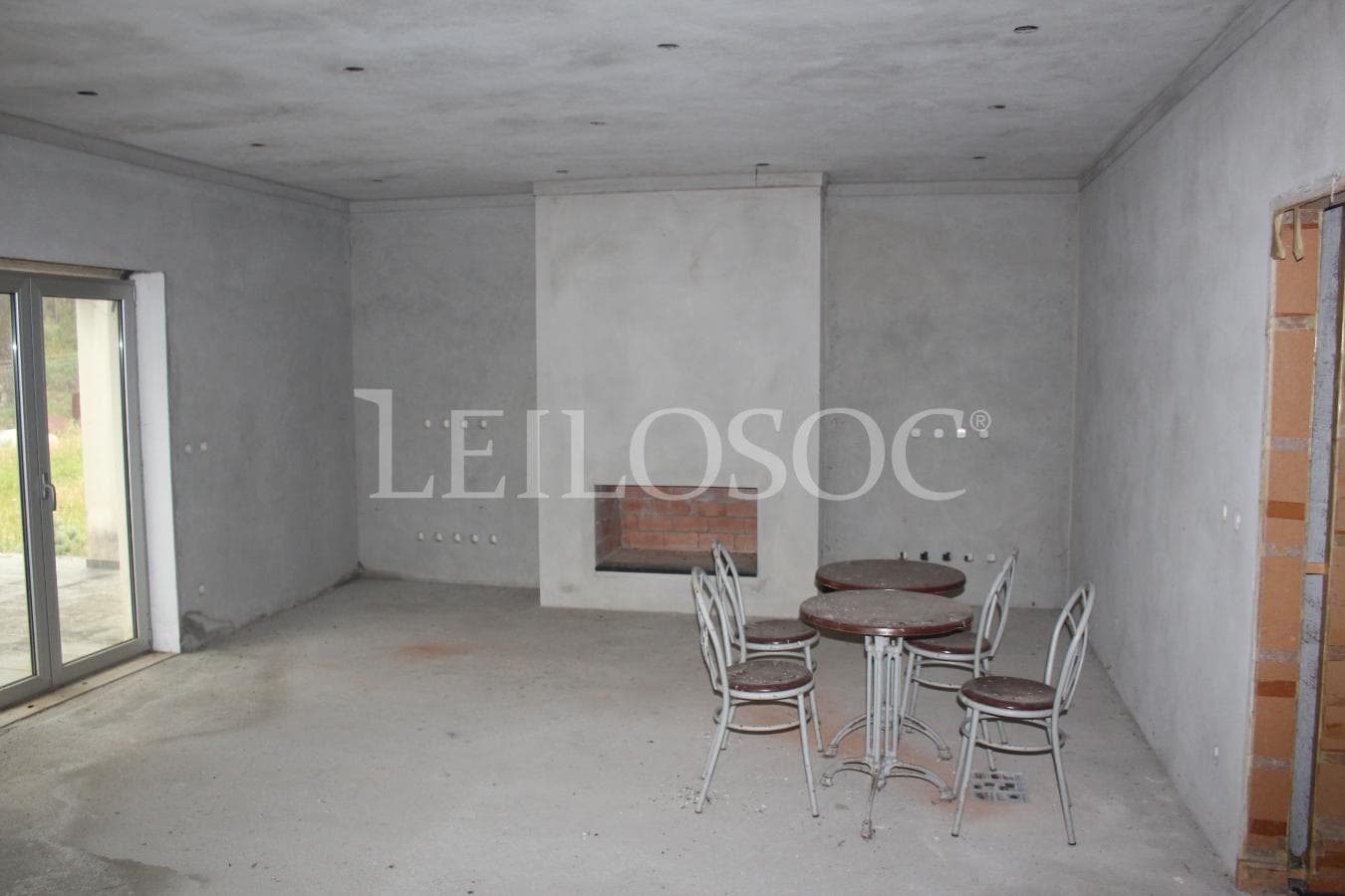 Lote para Construção c/benfeitoria · Alcobaça — imagem 2