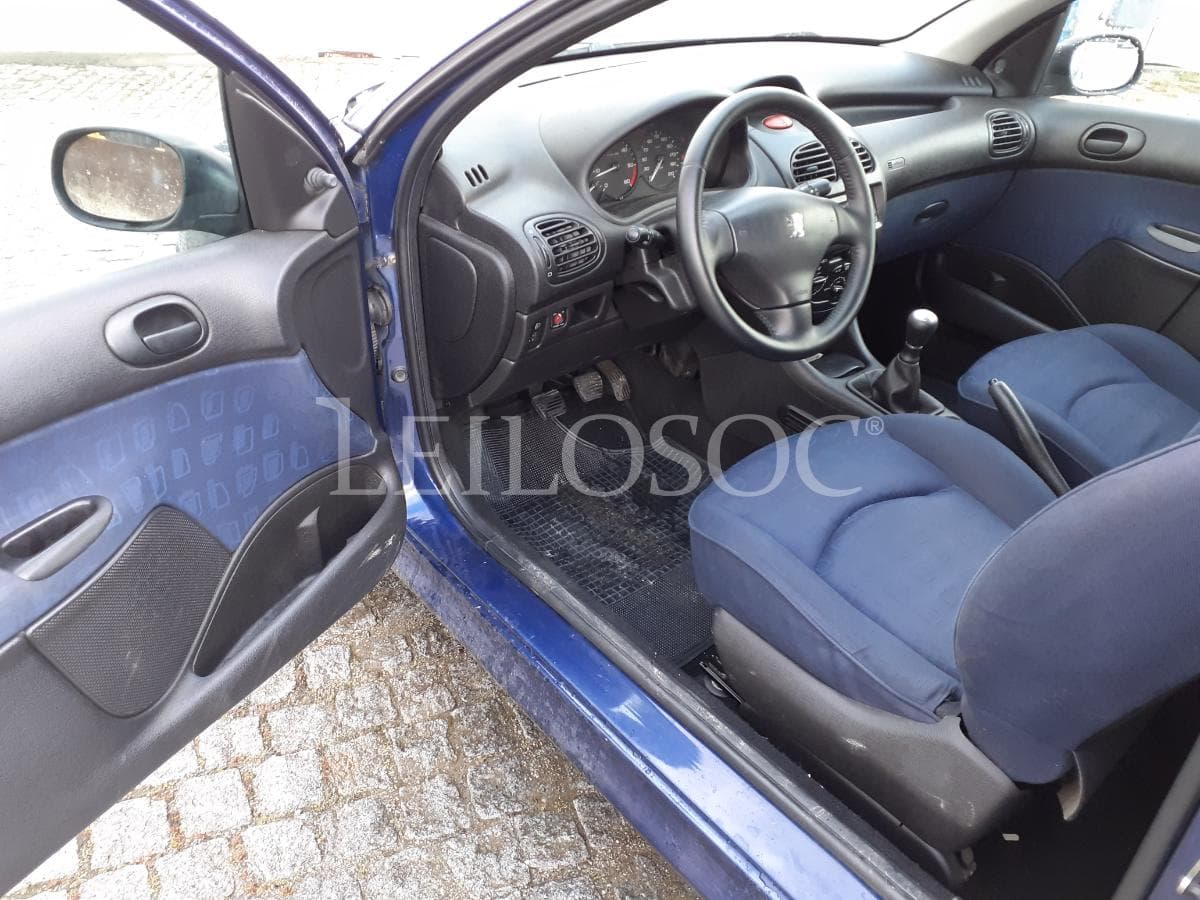 Peugeot 206 1.4 HDI · Ano 2005 — imagen 7