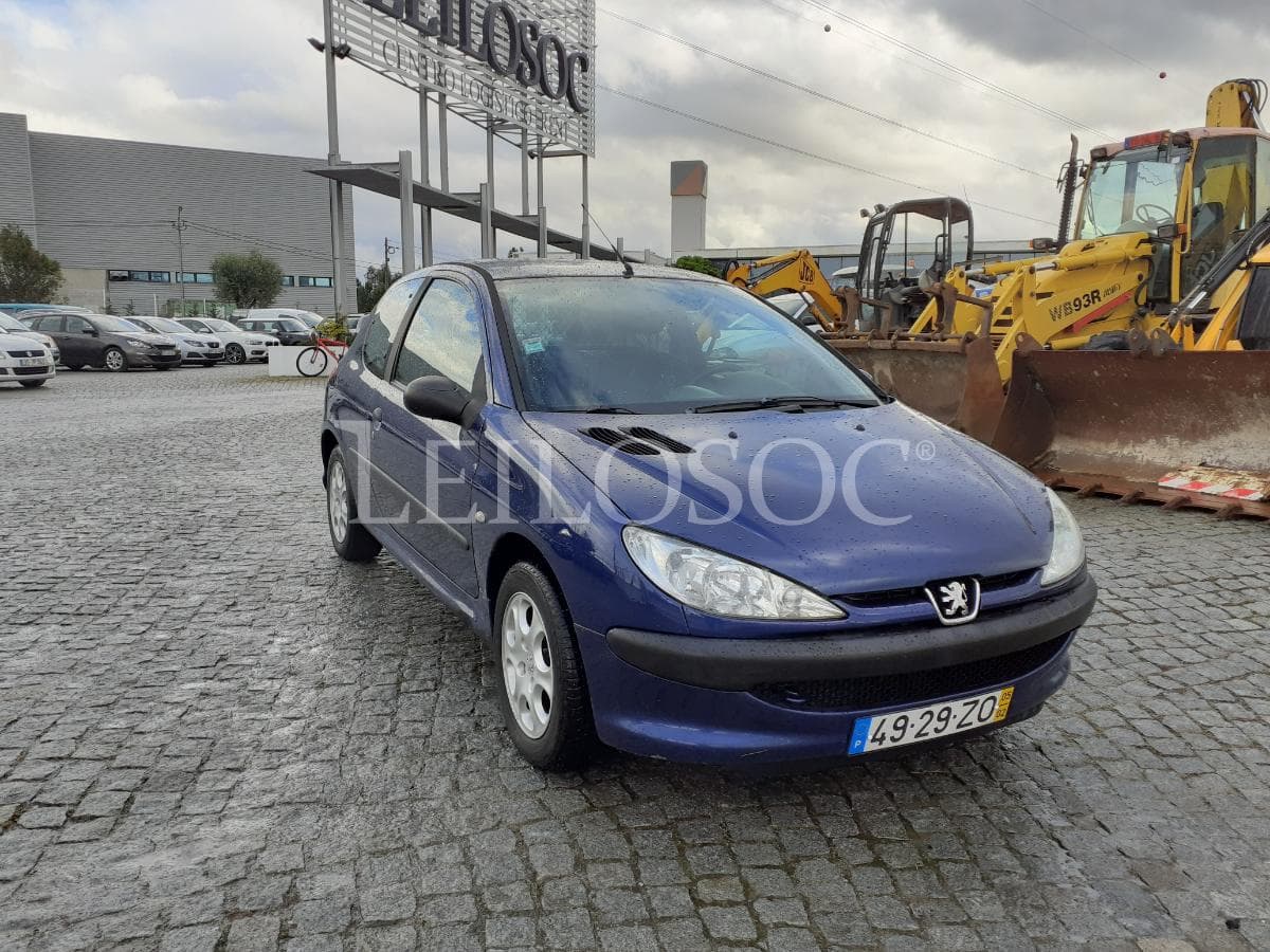 Peugeot 206 1.4 HDI · Ano 2005 — imagen 1