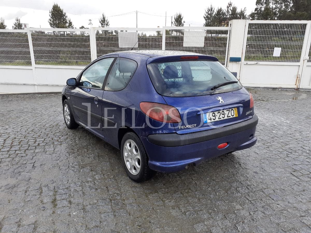 Peugeot 206 1.4 HDI · Ano 2005 — imagen 6