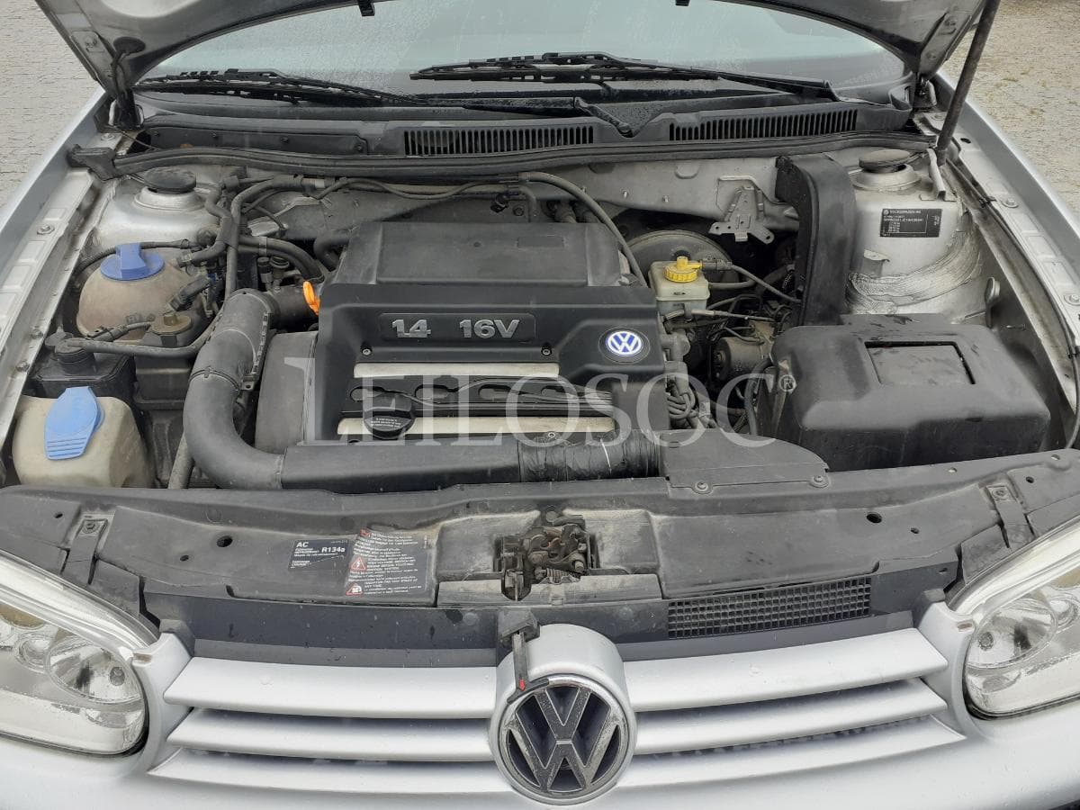 Volkswagen Golf 1.4 · Ano 2000 — image 16