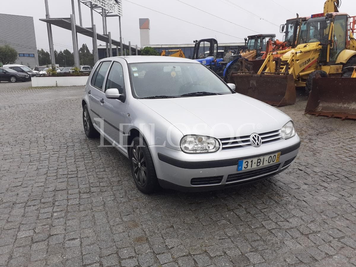 Volkswagen Golf 1.4 · Ano 2000 — image 1