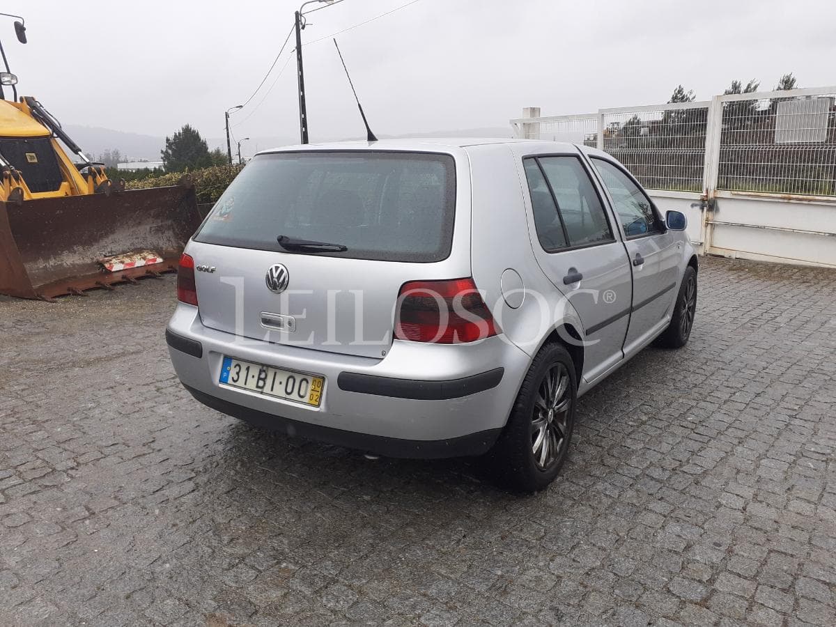 Volkswagen Golf 1.4 · Ano 2000 — image 4