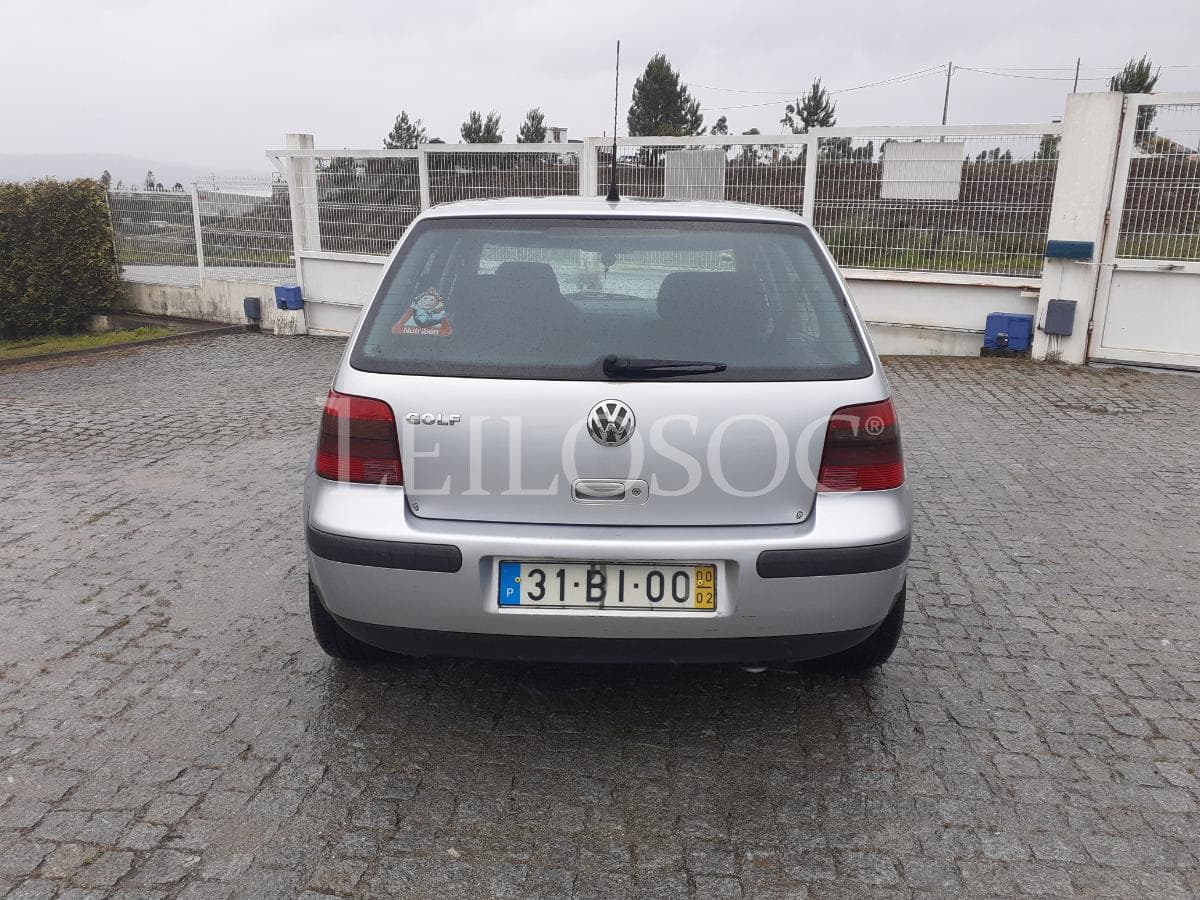 Volkswagen Golf 1.4 · Ano 2000 — image 5