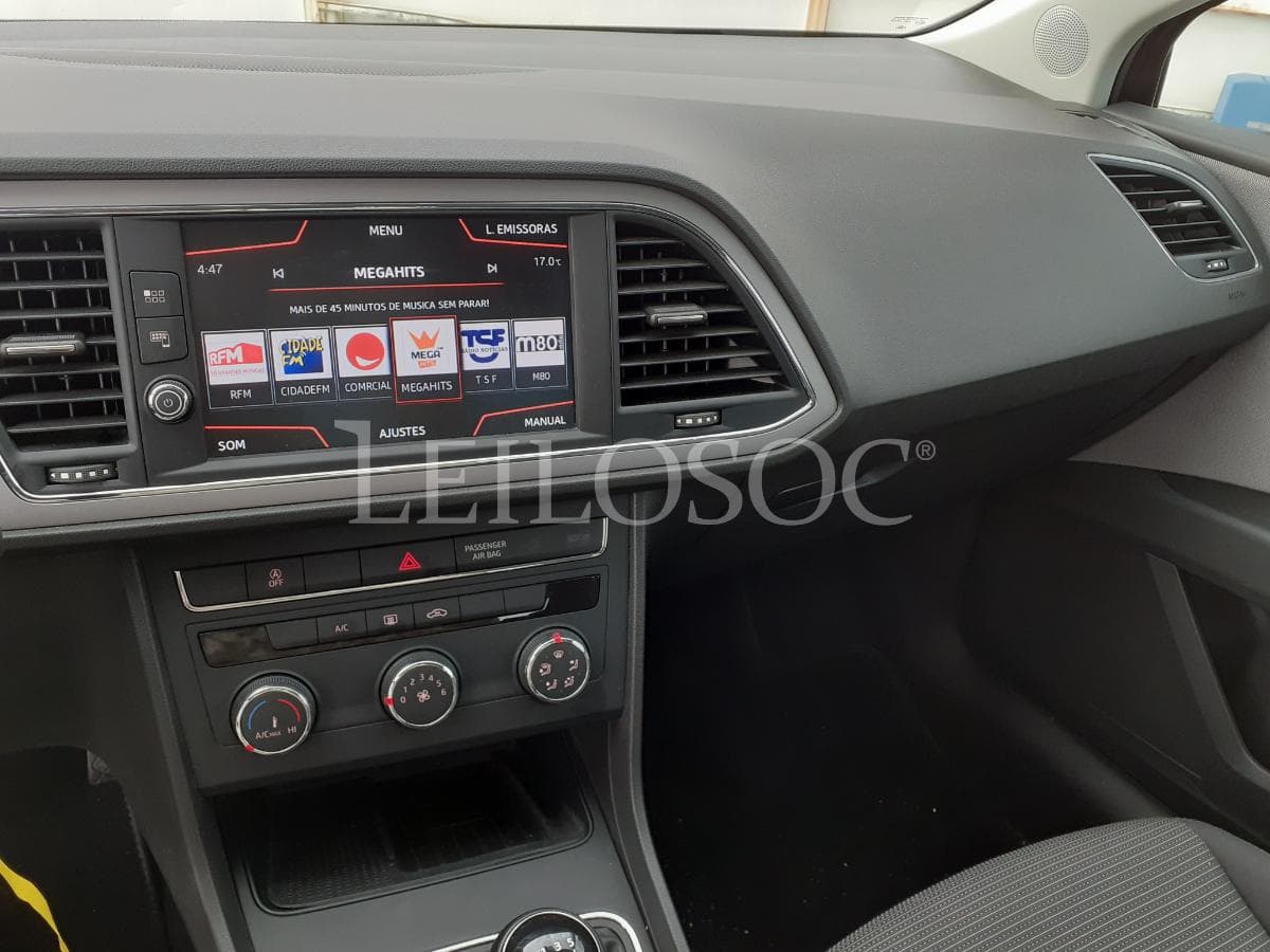 Seat Leon ST 1.6 TDI · Ano 2017 — imagen 13