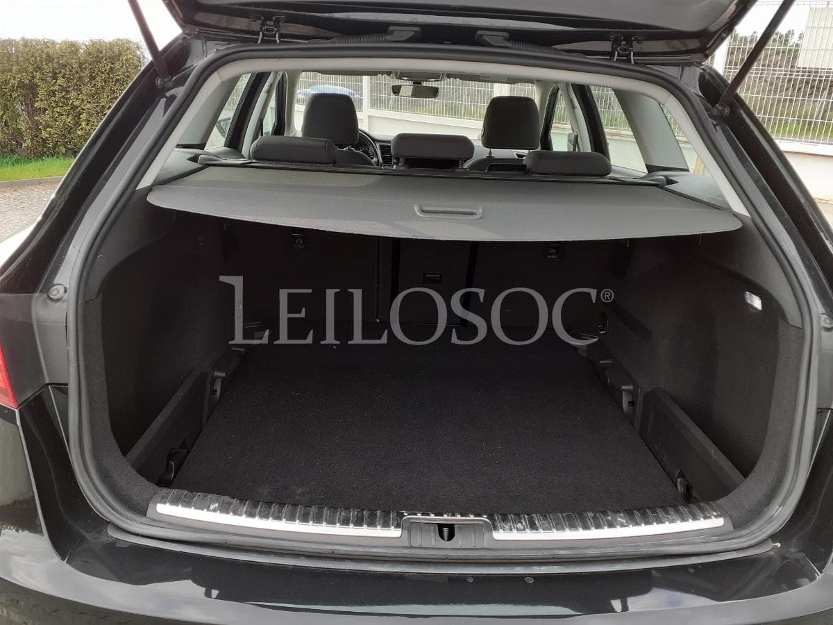 Seat Leon ST 1.6 TDI · Ano 2017 — imagen 17