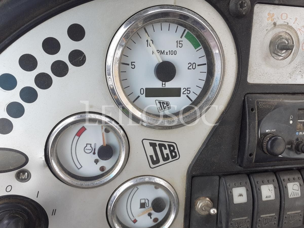 Retroescavadora JCB 3CX · Ano 2004 — imagen 10