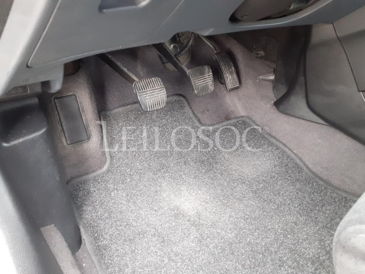 Nissan Primera · Diesel · Ano 2004 — imagen 8