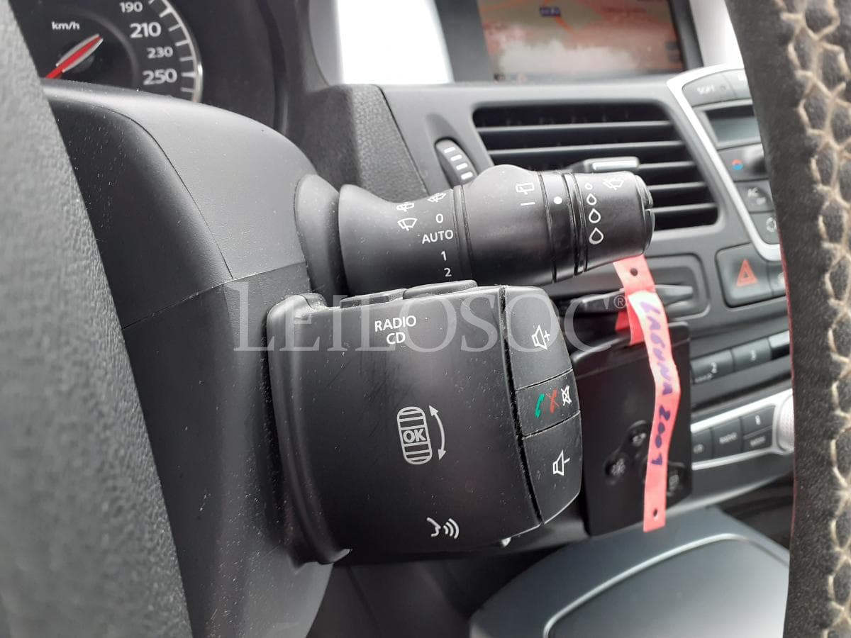 Renault Laguna 2.0 DCI · Ano 2009 — imagen 11
