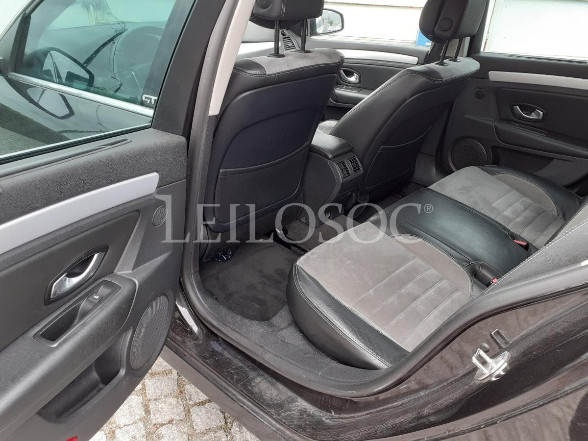 Renault Laguna 2.0 DCI · Ano 2009 — imagen 16