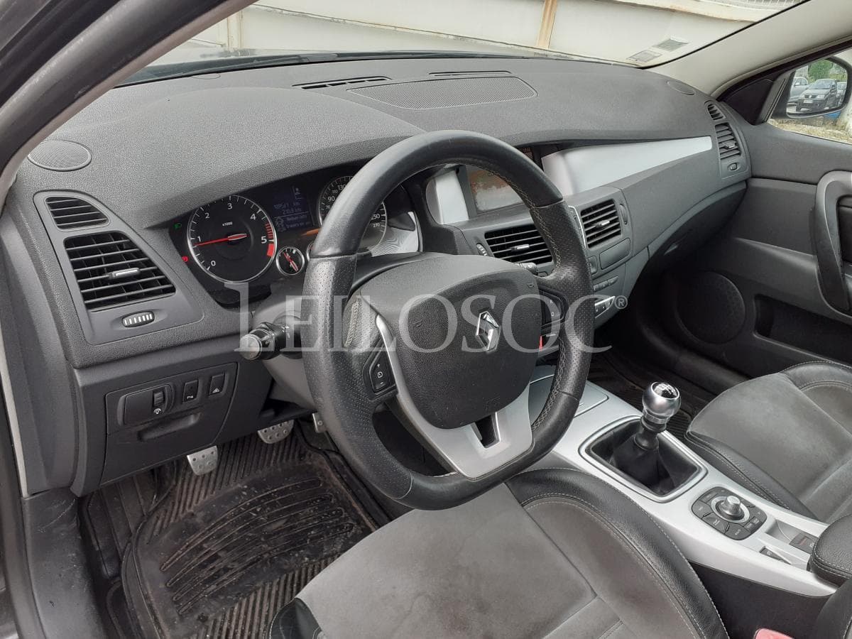 Renault Laguna 2.0 DCI · Ano 2009 — imagen 10