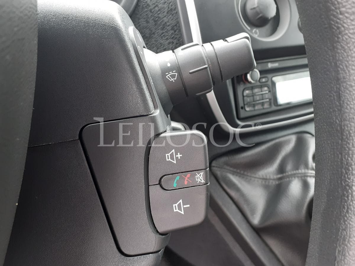 Renault Kangoo · 3 Lugares · Ano 2015 — imagem 12