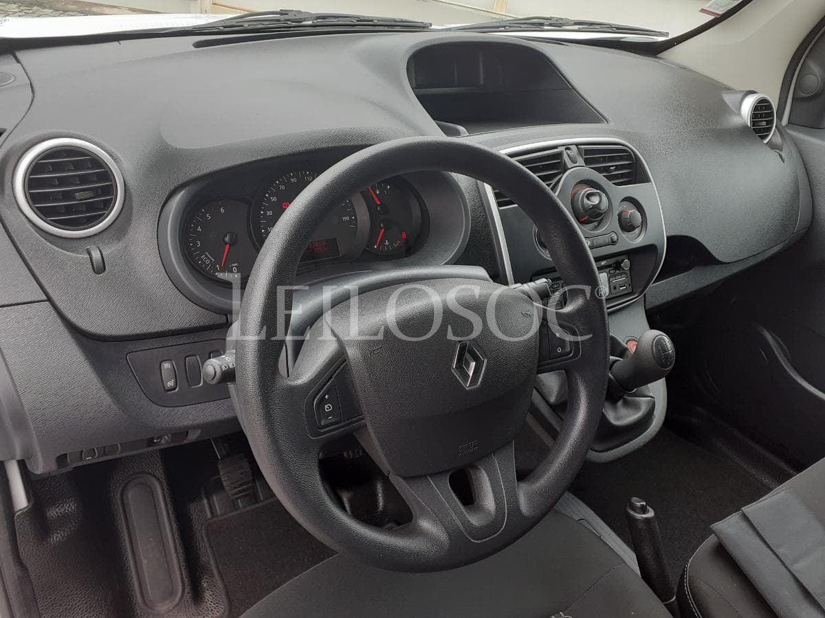 Renault Kangoo · 3 Lugares · Ano 2015 — imagem 10