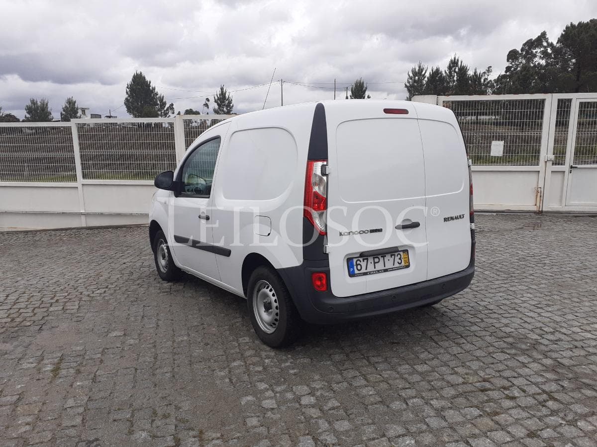 Renault Kangoo · 3 Lugares · Ano 2015 — imagem 4