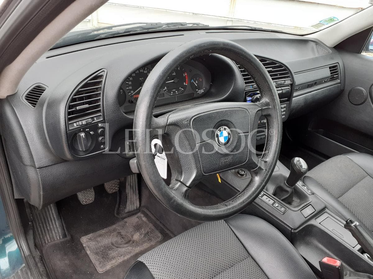 BMW 318 TDS · Ano 1996 — imagem 10