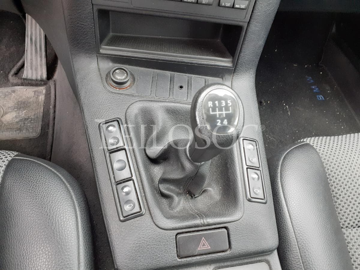 BMW 318 TDS · Ano 1996 — imagem 14