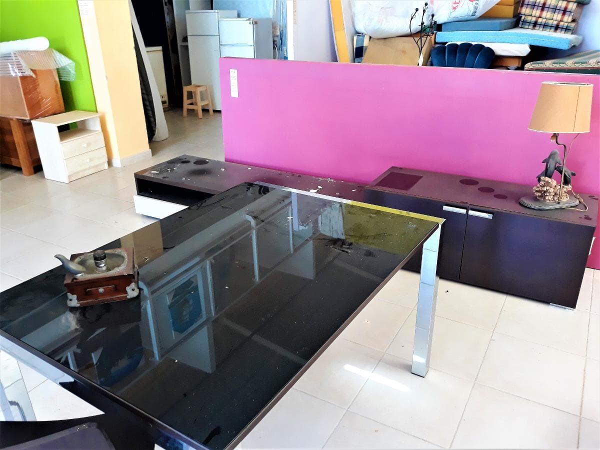Conjunto de mesa · Mobiliário de sala