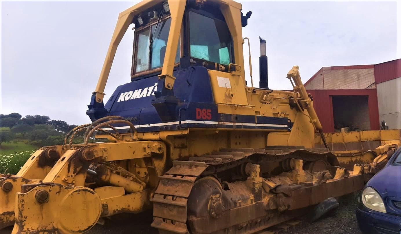 Komatsu D85 A 21 Bulldozer — image 3