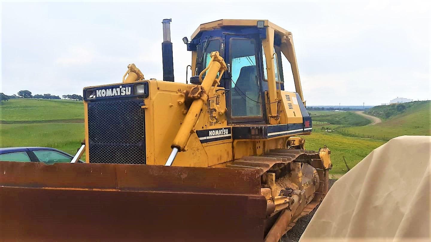 Bulldocer Komatsu D85 A 21