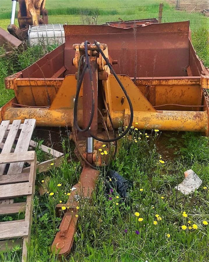 Trailla 6.5 m3 — imagem 1