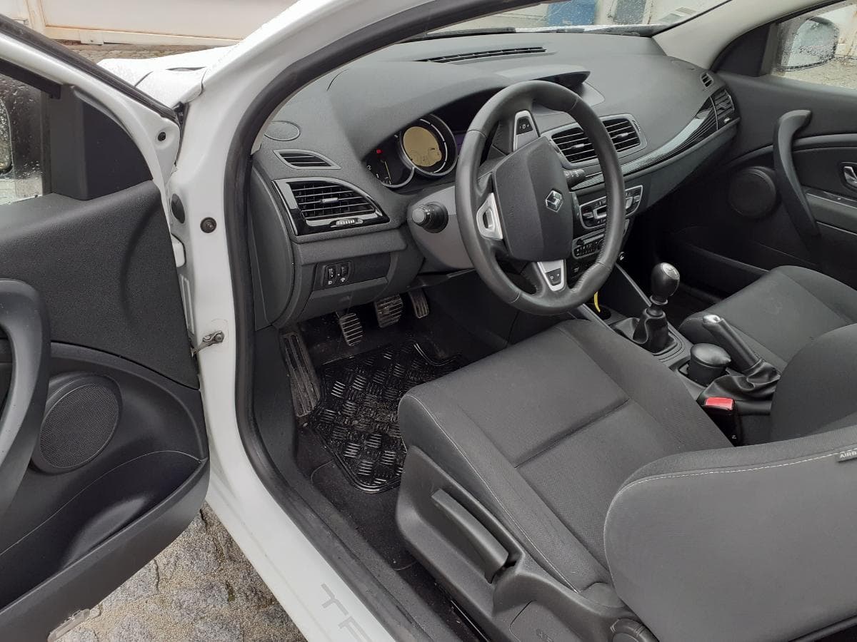 Renault Mégane Coupé 1.5 CDI — image 7