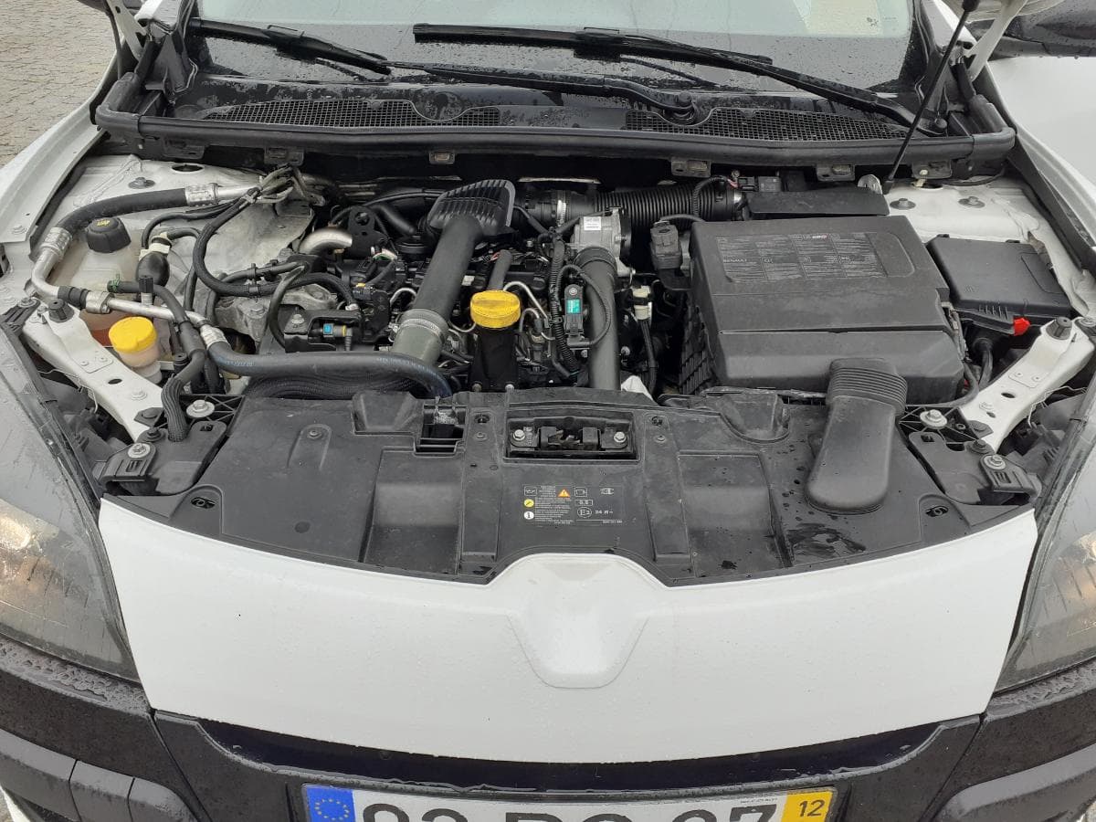 Renault Mégane Coupé 1.5 CDI — image 17