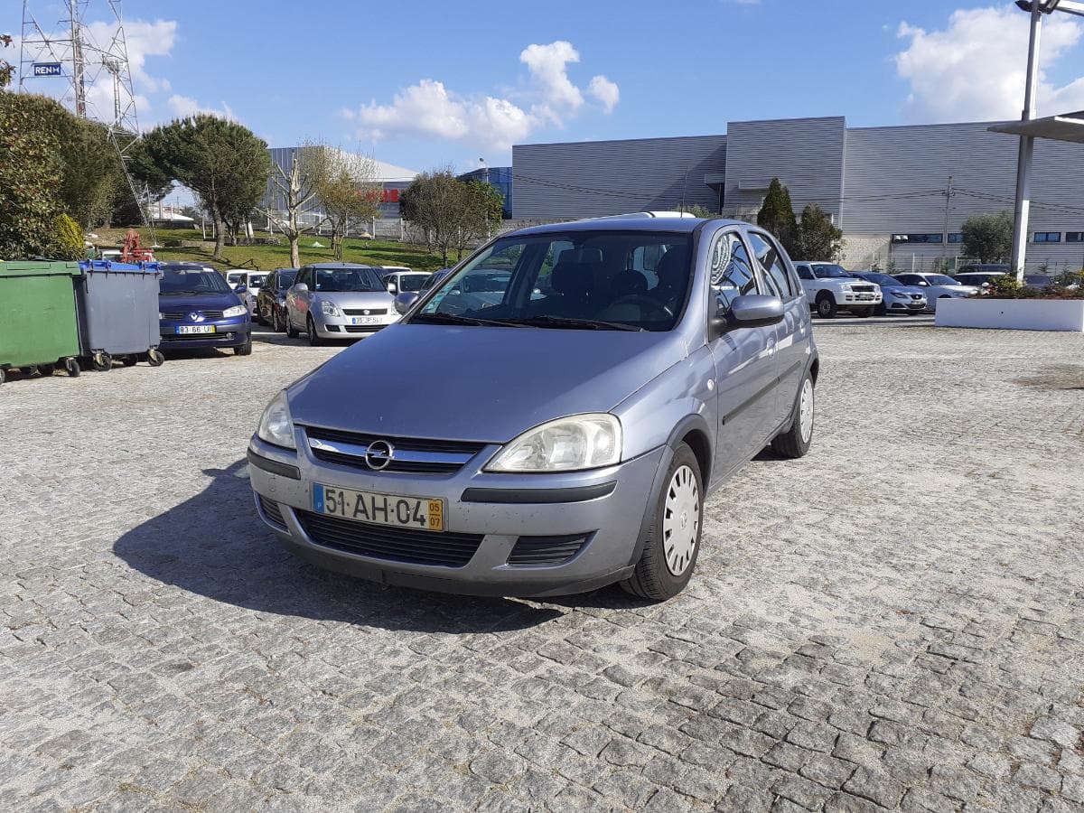 Opel Corsa 1.3 CDTI  · Ano 2005 — imagem 3