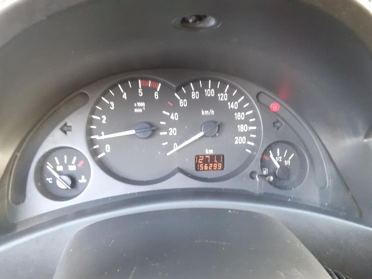 Opel Corsa 1.3 CDTI  · Ano 2005 — imagem 12