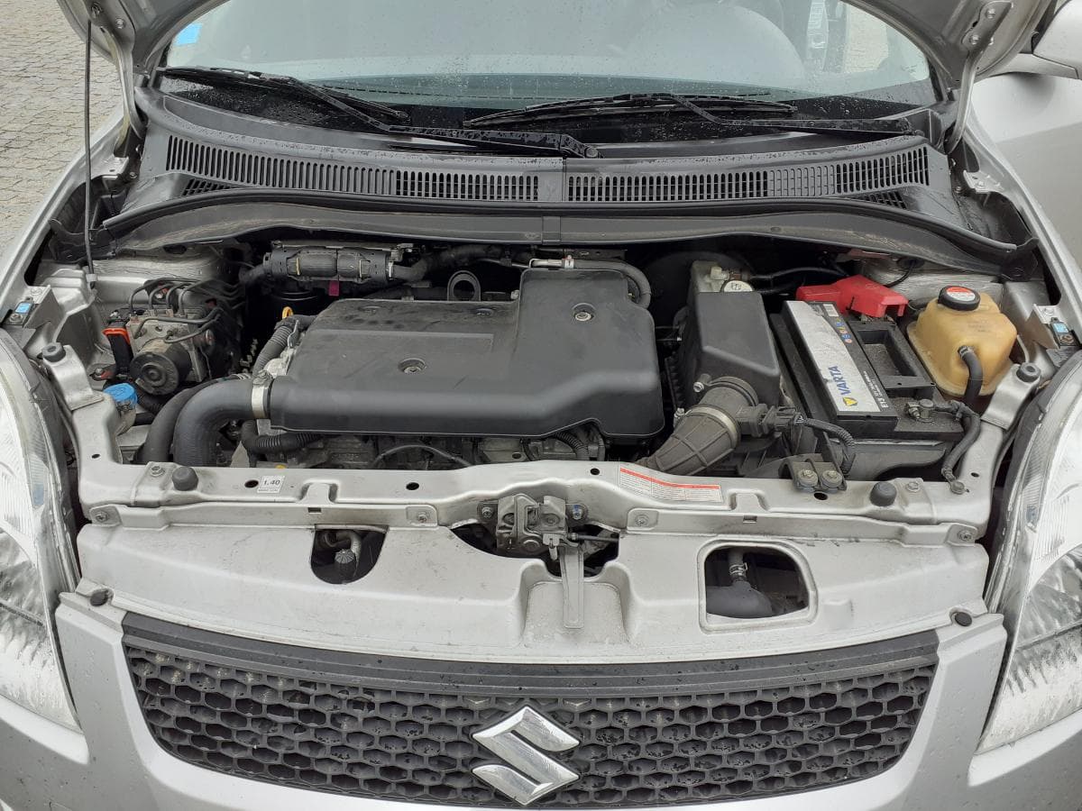 Suzuki Swift 1.3 DDIS · Ano 2010 — imagem 17