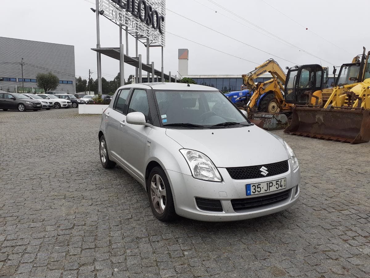 Suzuki Swift 1.3 DDIS · Ano 2010