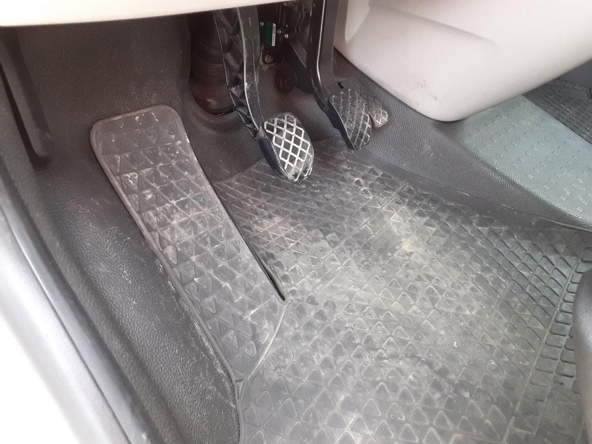 Volkswagen Transporter 2.0 TDI · Ano 2018 — imagen 8