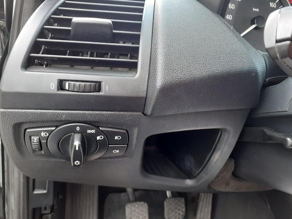 BMW 116 I  · Ano 2005 — imagen 11