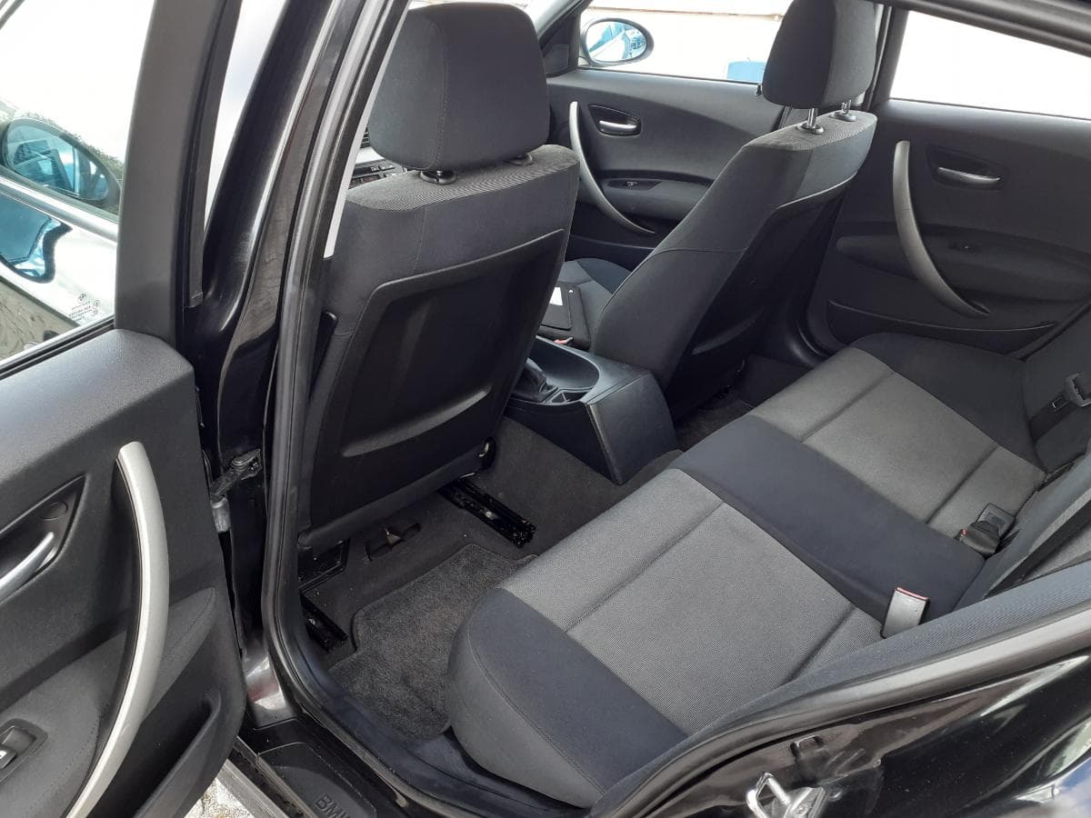 BMW 116 I  · Ano 2005 — imagen 15