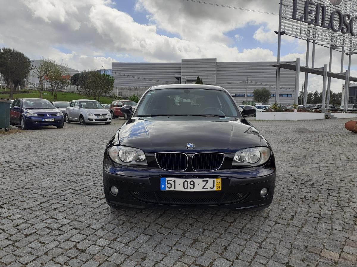 BMW 116 I  · Ano 2005 — imagen 2