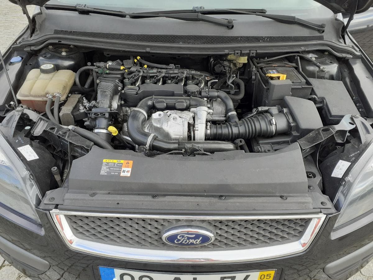 Ford Focus 1.6 TDCI · 2 Lugares · Ano 2005 — imagem 16
