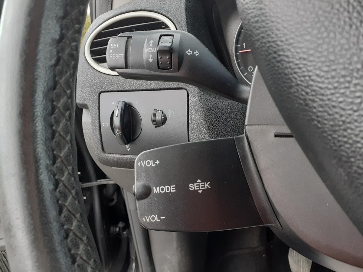 Ford Focus 1.6 TDCI · 2 Lugares · Ano 2005 — imagem 12