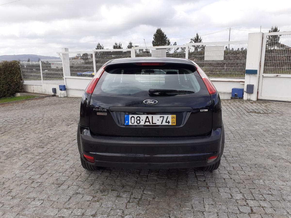 Ford Focus 1.6 TDCI · 2 Lugares · Ano 2005 — imagem 5