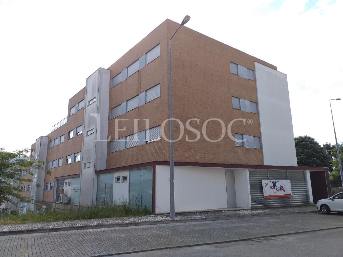 Loja + Lugar de Garagem · Arcos de Valdevez — imagen 3