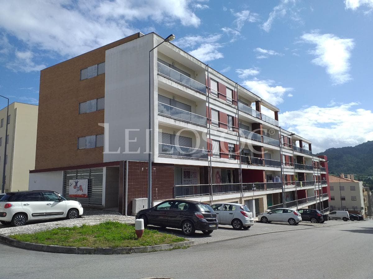 Loja + Lugar de Garagem · Arcos de Valdevez — imagen 5