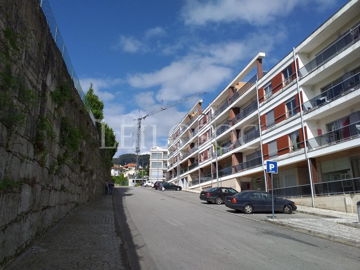 Loja + Lugar de Garagem · Arcos de Valdevez — imagen 4