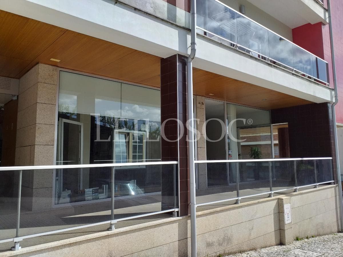 Loja + Lugar de Garagem · Arcos de Valdevez — image 2